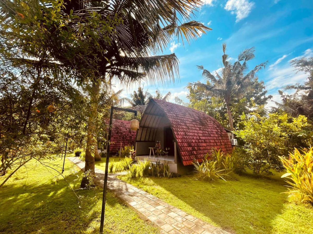 อาปิต ลาวัง วิลลา แอนด์ เรสโต Hotel Batununggul ภายนอก รูปภาพ