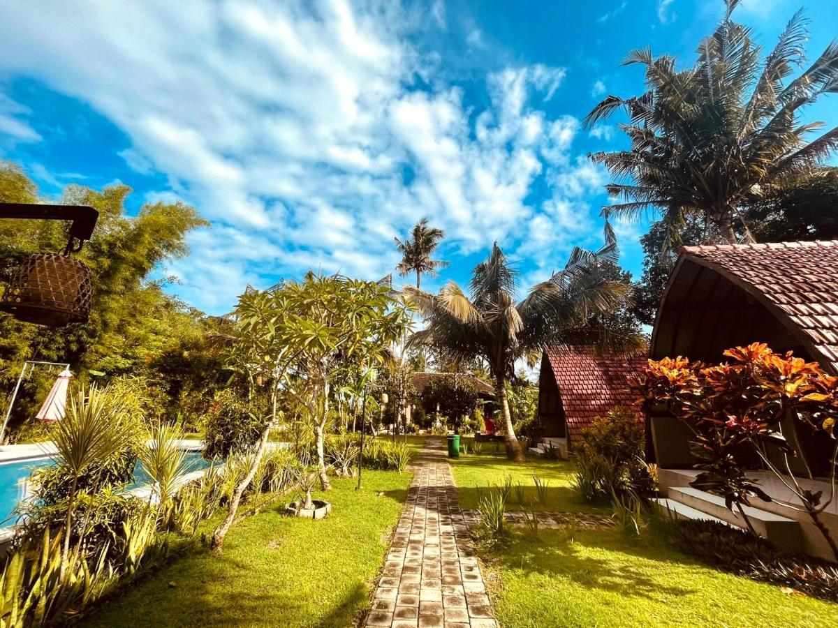 อาปิต ลาวัง วิลลา แอนด์ เรสโต Hotel Batununggul ภายนอก รูปภาพ
