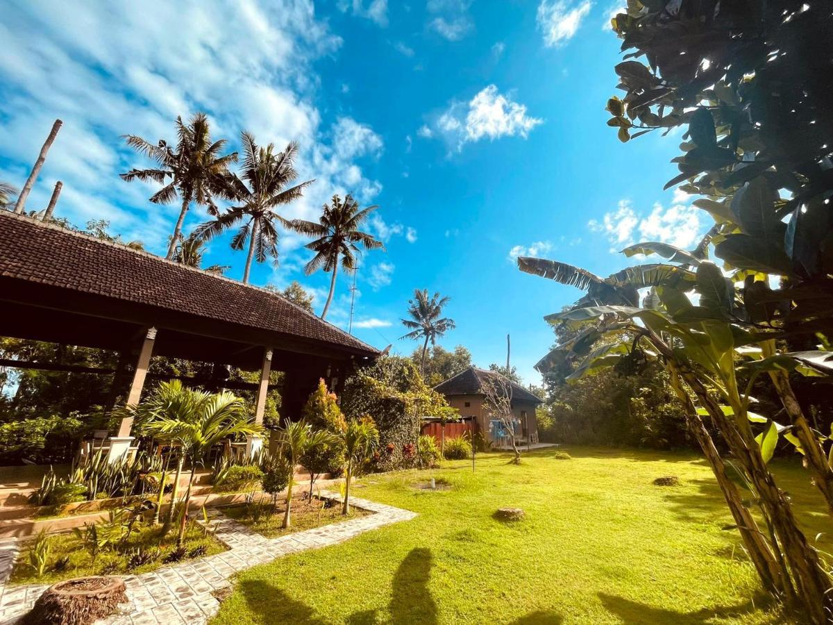 อาปิต ลาวัง วิลลา แอนด์ เรสโต Hotel Batununggul ภายนอก รูปภาพ